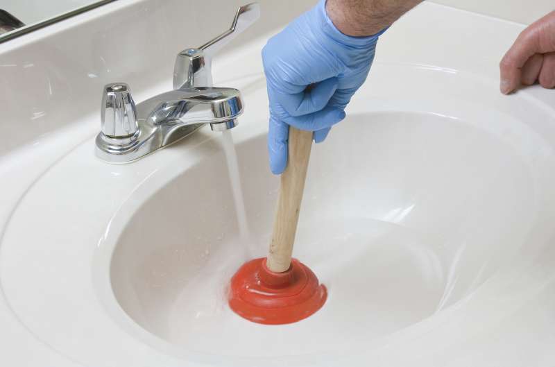 leaking bathroom sink drain